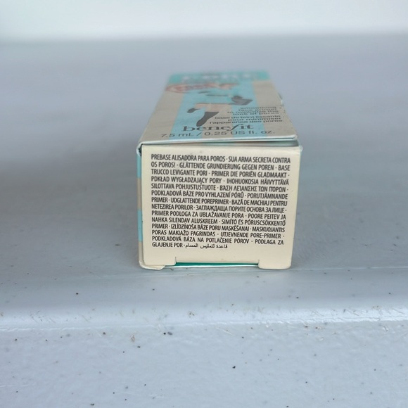 Benefit the pore fessional smoothing face primer 7.5 mL travel size pore primer - Picture 5 of 6